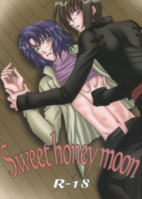 sweet honey moon