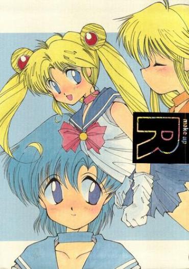 Sucks MAKE-UP R Sailor Moon Chat